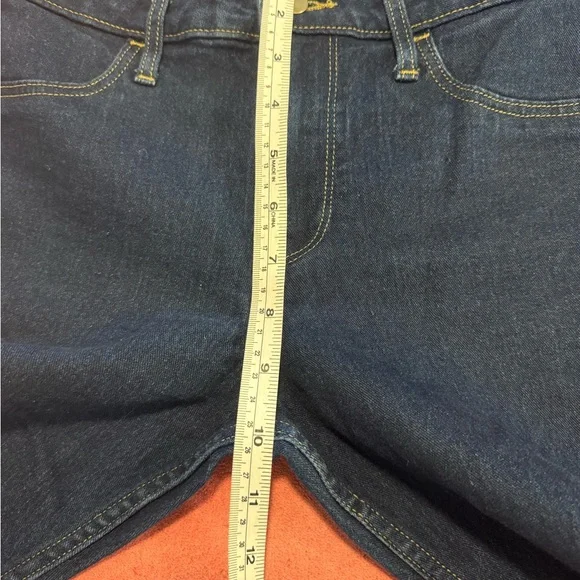 Women's Skinny Jeans in Dark Indigo Stretch Denim - Picture 10 of 12